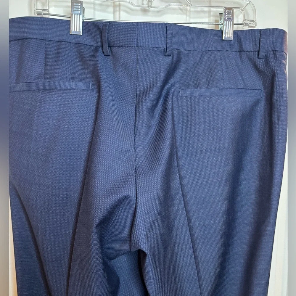 Hugo Boss Men's  Blue light wool blend Dress Pants joggers 36 waist
